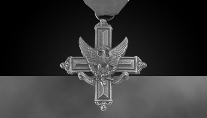 Distinguished Service Cross (greyscale)