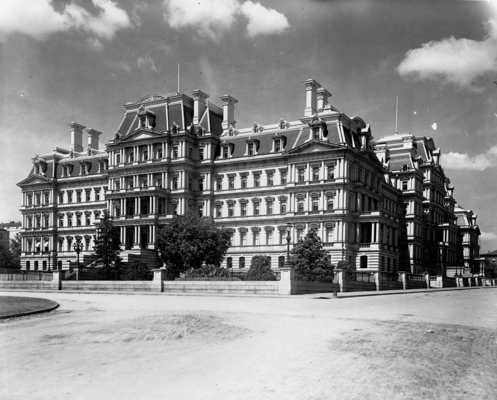 a photo of the Eisenhower Executive Office Building