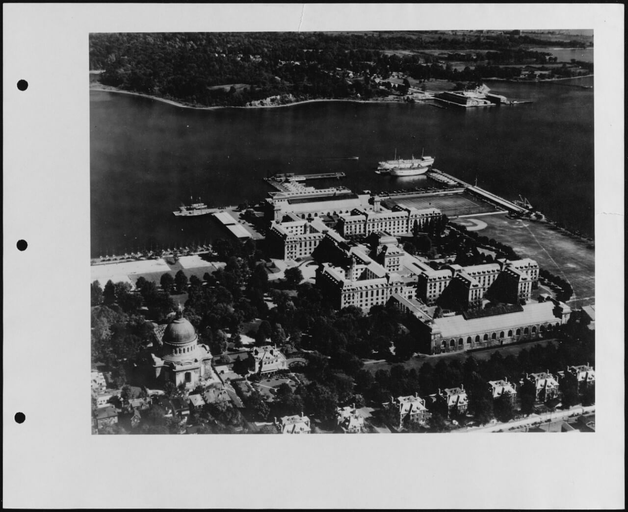 an early photo of the Naval School
