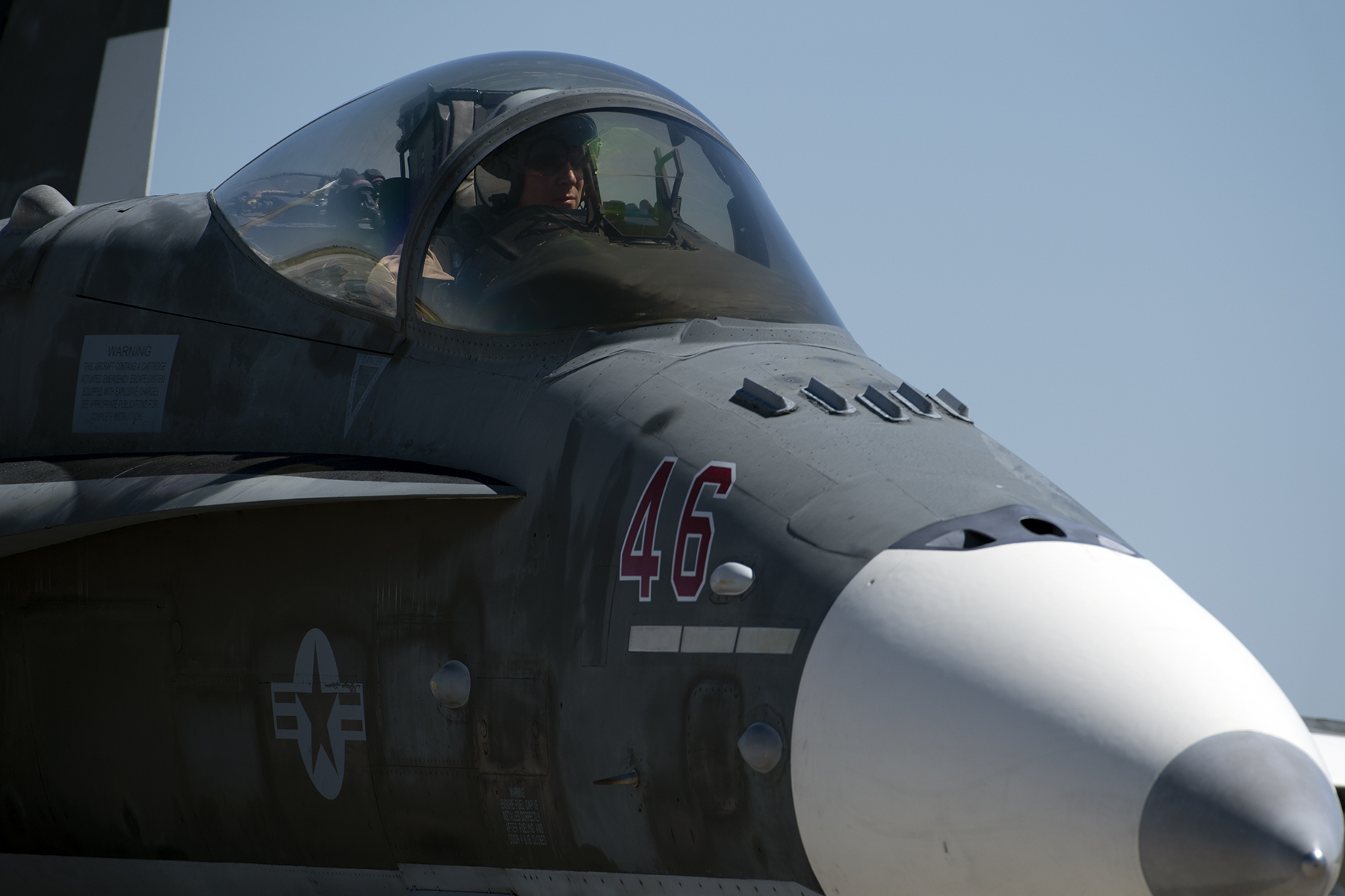 Top Gun: How fighter jet pilots withstand high G